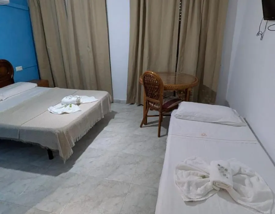 Hostal Europa-1